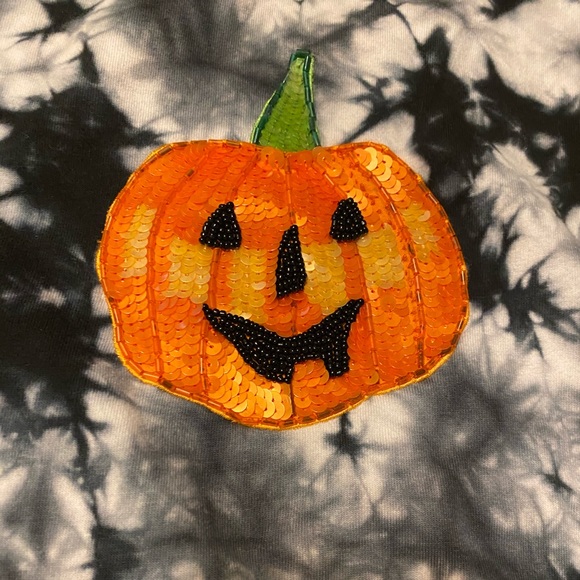 Halloween tie died shirt - Picture 2 of 5